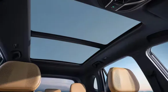 Большая панорамная крыша с люком