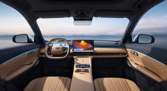 Интерьер Geely EX5 EM-i