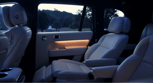 Атмосферная подсветка и система контроля качества воздуха