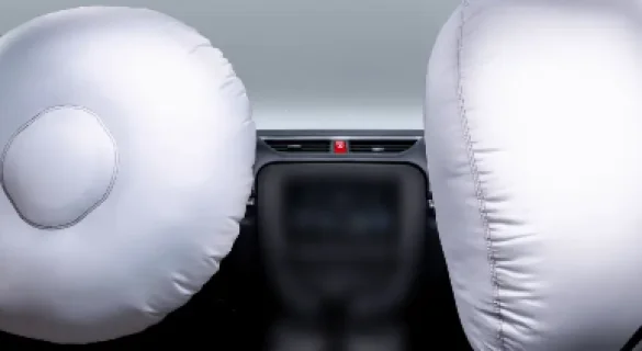 Безопасность водителя и переднего пассажира