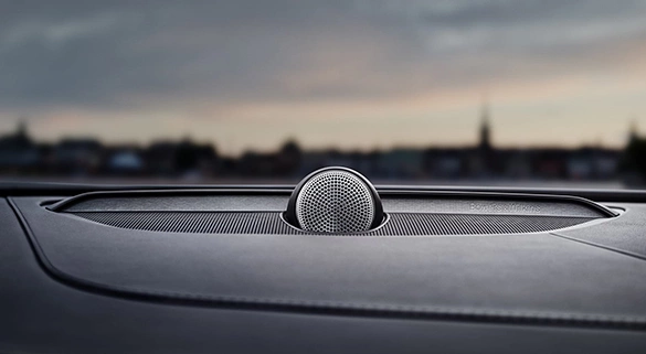 Bowers & Wilkins