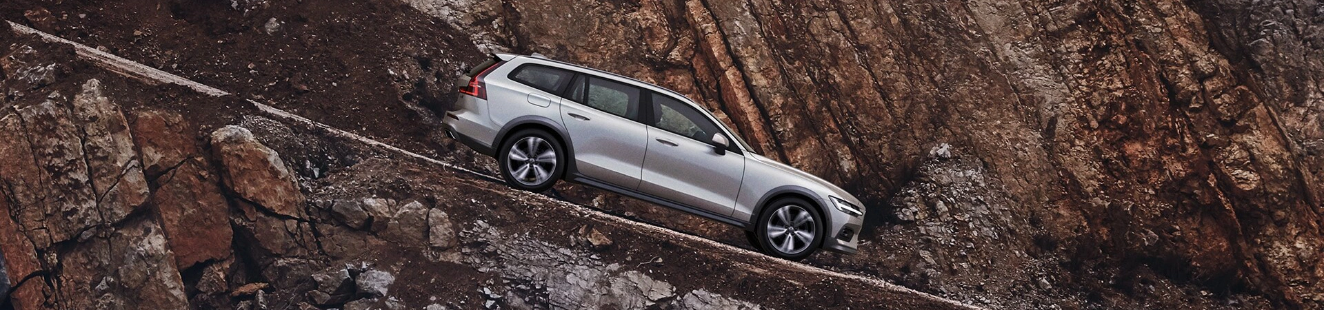 Volvo V60 Cross Country II