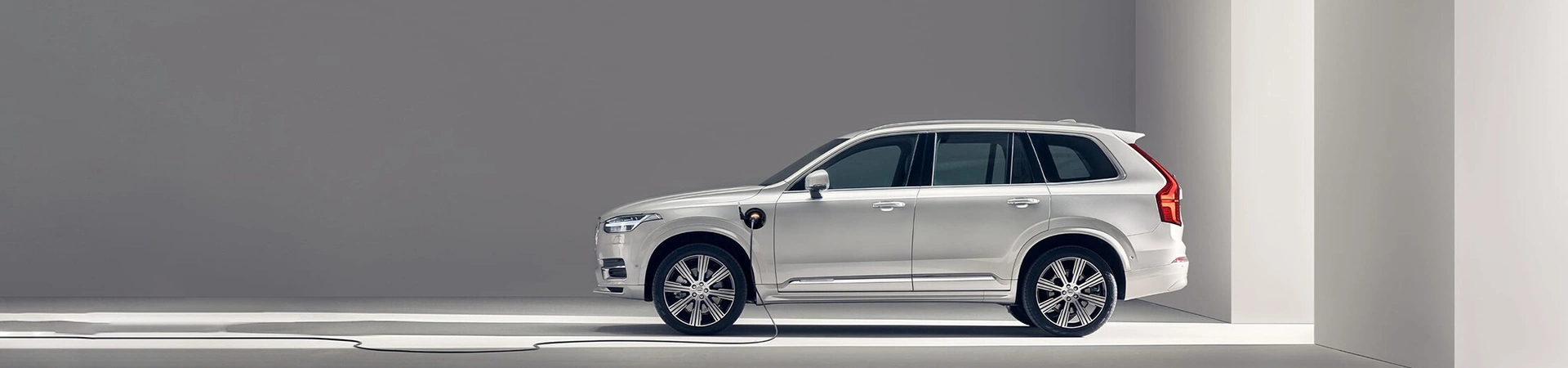 Volvo XC90 Recharge II Рестайлинг 2